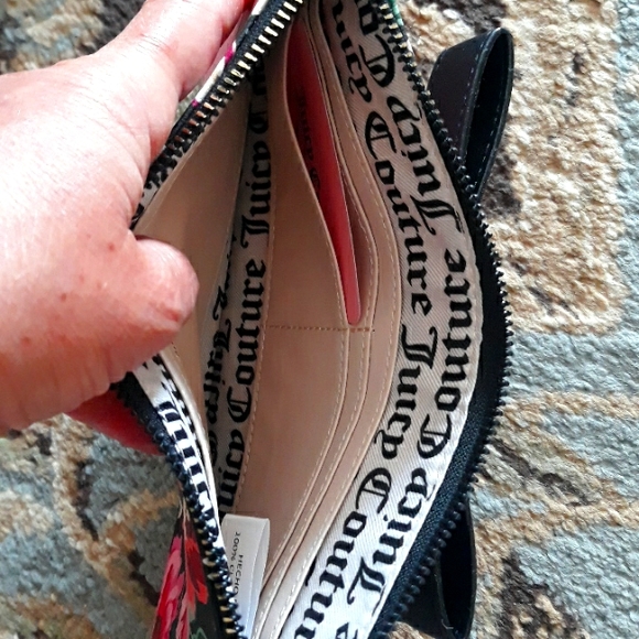6x*Host Pick*Juicy Couture gorgeous wristlet - Picture 10 of 16